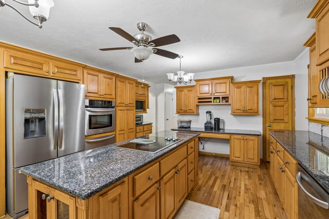3456 Old Rock Island Rd, Rock Island, TN 38581