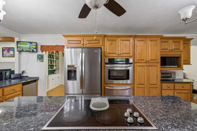3456 Old Rock Island Rd, Rock Island, TN 38581