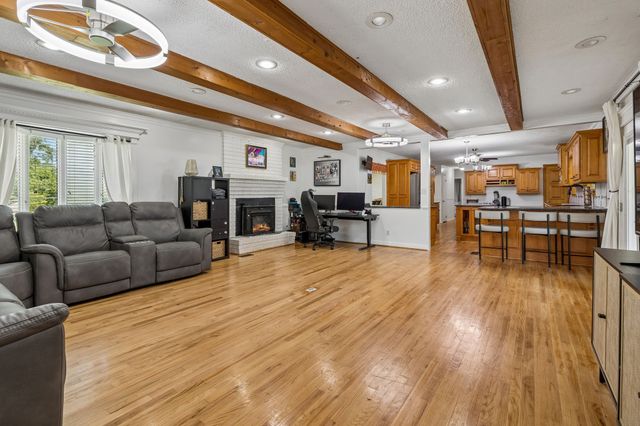 3456 Old Rock Island Rd, Rock Island, TN 38581