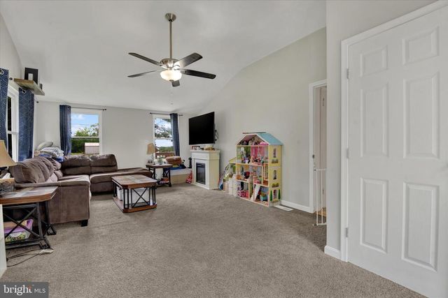 706 W OLD LIBERTY RD, Sykesville, MD 21784