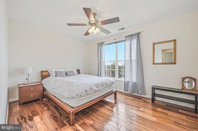 712 WILLINGTON SQUARE WAY, Newark, DE 19711
