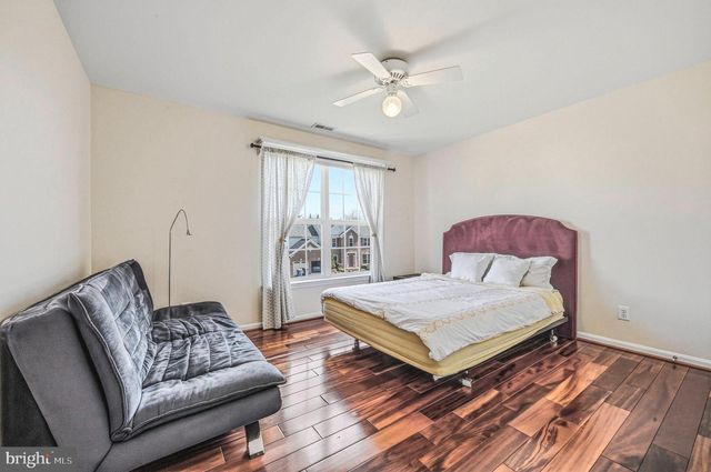 712 WILLINGTON SQUARE WAY, Newark, DE 19711