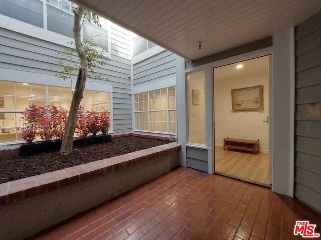 4346 Redwood Avenue A101, Marina Del Rey, CA 90292 — photo 3