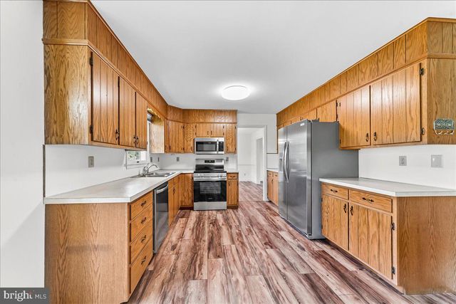 155 FREEDOM VALLEY CIR, Coatesville, PA 19320