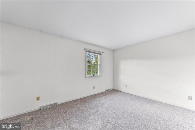 155 FREEDOM VALLEY CIR, Coatesville, PA 19320