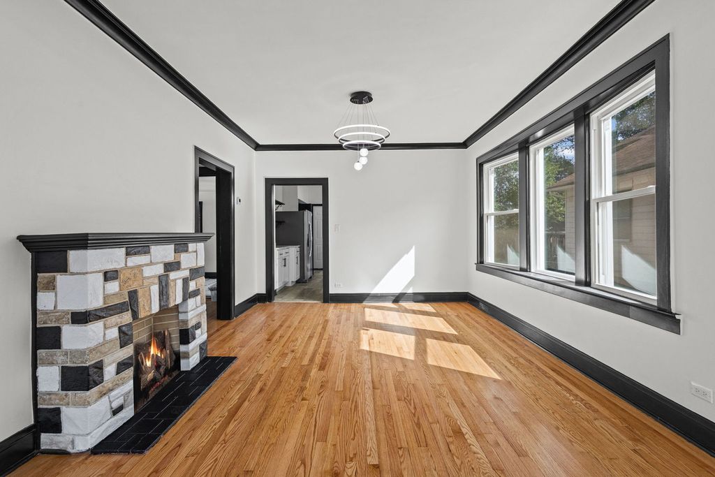 10119 S Wentworth Avenue, Chicago, IL 60628 — photo 3