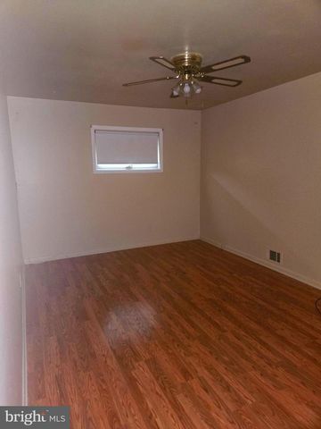 6 LACLEDE DR, Burlington, NJ 08016