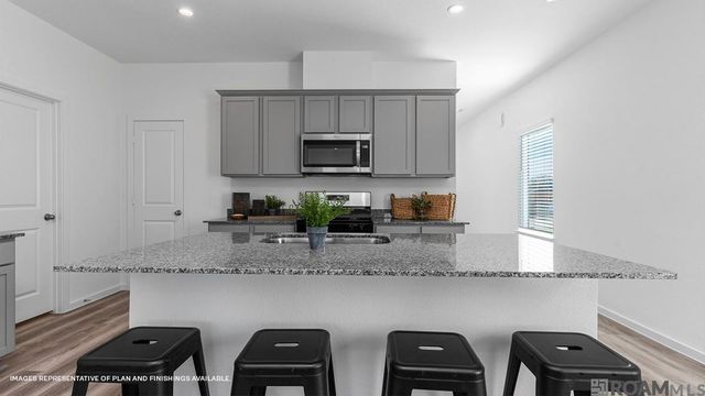 2105 Clark Ave, Zachary, LA 70791
