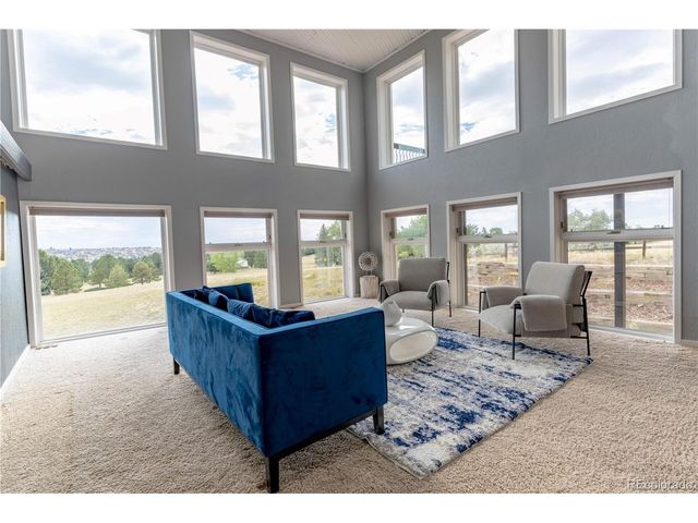 8095 S Oak Hill Cir, Aurora, CO 80016