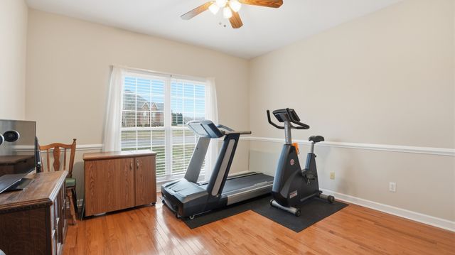201 Victoria Ct, Tullahoma, TN 37388