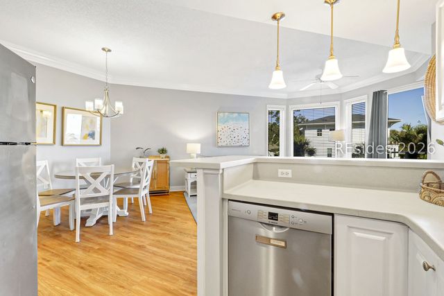 10 N Forest Beach Dr Apt 2211, Hilton Head Island, SC 29928