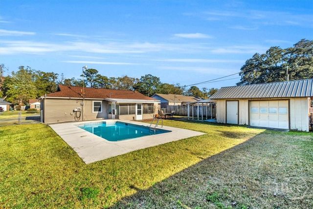 225 Holiday Drive, Savannah, GA 31419