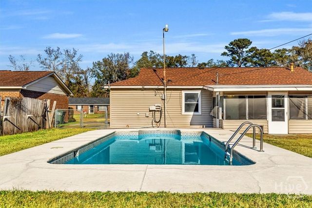 225 Holiday Drive, Savannah, GA 31419