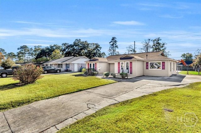 225 Holiday Drive, Savannah, GA 31419