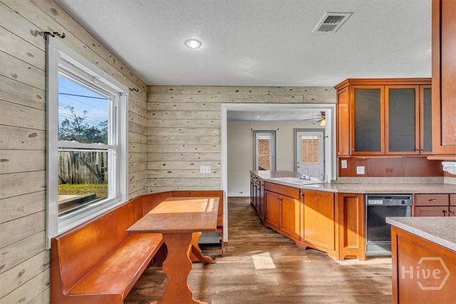 225 Holiday Drive, Savannah, GA 31419