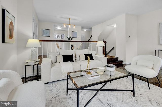 1122-B N STAFFORD ST, Arlington, VA 22201