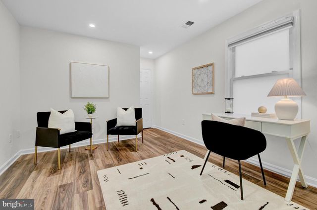 1122-B N STAFFORD ST, Arlington, VA 22201