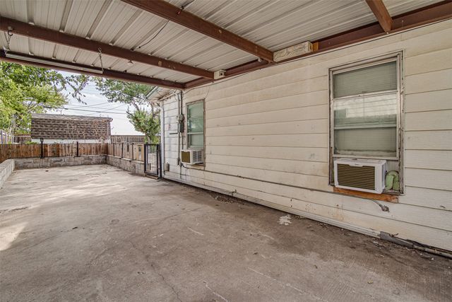 4024 Zwolle Street, Fort Worth, TX 76106