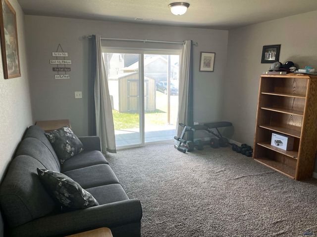 1227 JUNEAU DR, Box Elder, SD 57719