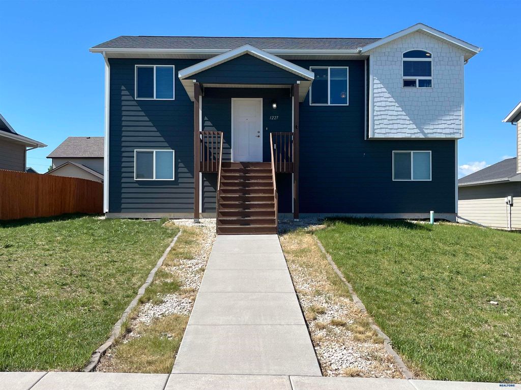 1227 JUNEAU DR, Box Elder, SD 57719