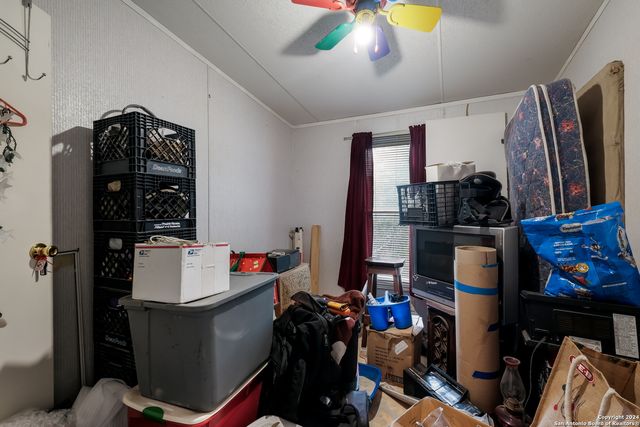 226 COUNTY ROAD 575, Castroville, TX 78009