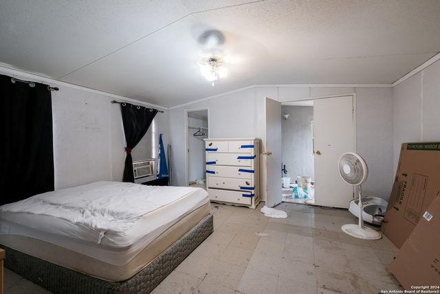 226 COUNTY ROAD 575, Castroville, TX 78009