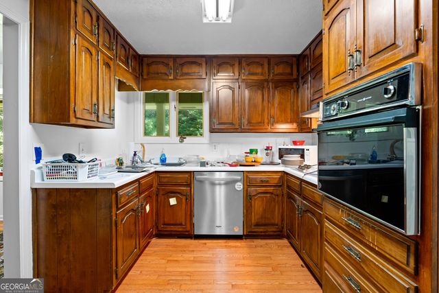145 Ginger Cake Drive, Fayetteville, GA 30214