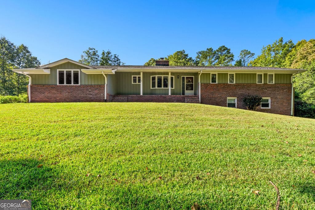 145 Ginger Cake Drive, Fayetteville, GA 30214