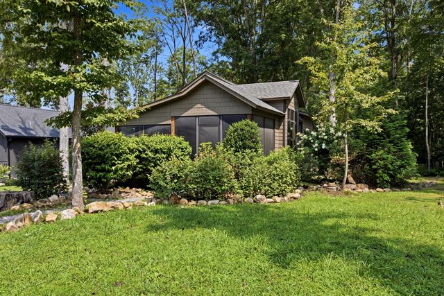 292 Waters Edge Way, Tracy City, TN 37387