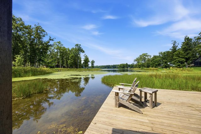 292 Waters Edge Way, Tracy City, TN 37387
