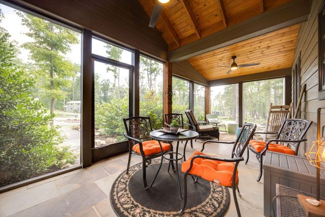 292 Waters Edge Way, Tracy City, TN 37387