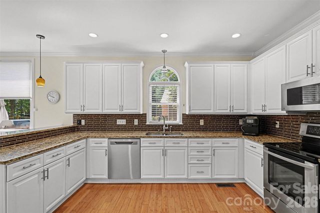 104 Southern Cross Lane, Matthews, NC 28105