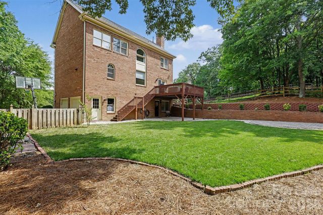 104 Southern Cross Lane, Matthews, NC 28105