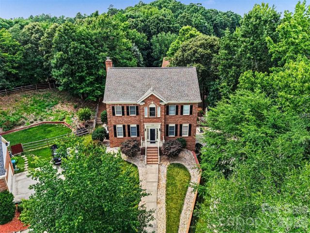 104 Southern Cross Lane, Matthews, NC 28105
