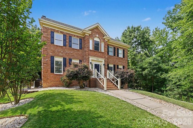 104 Southern Cross Lane, Matthews, NC 28105