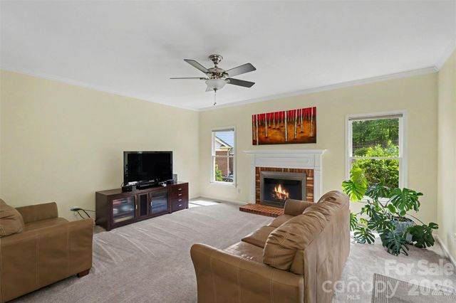 104 Southern Cross Lane, Matthews, NC 28105
