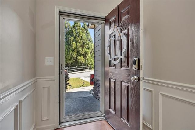 6204 Oakdale Ridge Court SE, Mableton, GA 30126