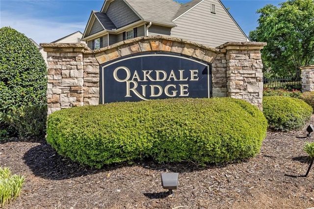 6204 Oakdale Ridge Court SE, Mableton, GA 30126