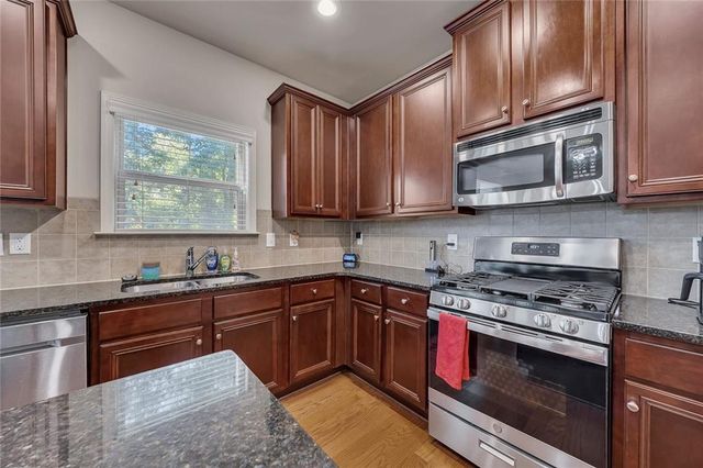 6204 Oakdale Ridge Court SE, Mableton, GA 30126