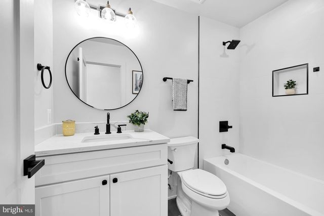 623 Kennedy St NW Unit 4, Washington, DC 20011