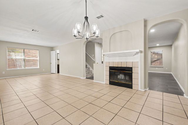 2016 Cardinal Lane, Lewisville, TX 75077