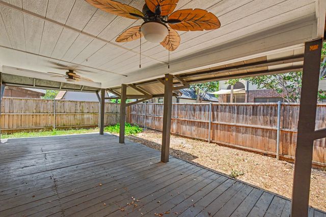 2016 Cardinal Lane, Lewisville, TX 75077
