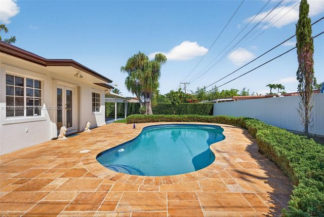 9440 SW 54th St, Miami, FL 33165