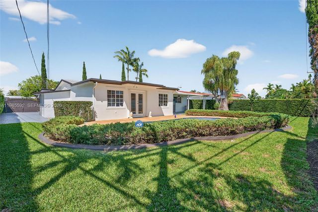 9440 SW 54th St, Miami, FL 33165