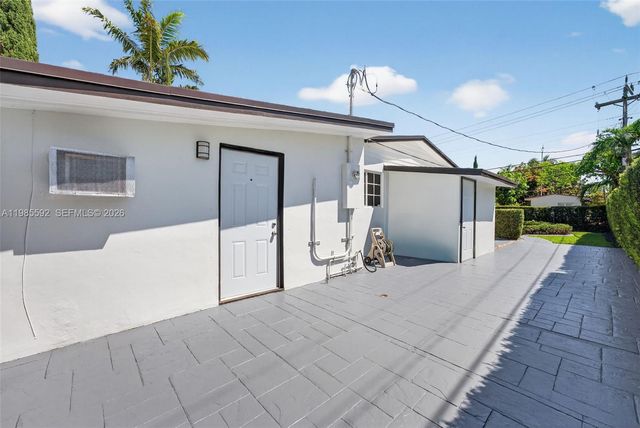 9440 SW 54th St, Miami, FL 33165