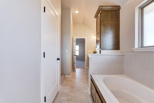 8545 Kayce Street, El Reno, OK 73036