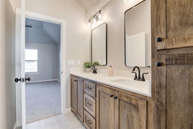 8545 Kayce Street, El Reno, OK 73036