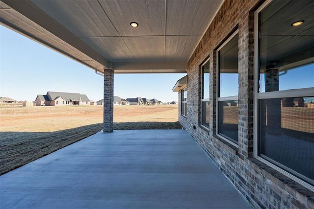 8545 Kayce Street, El Reno, OK 73036