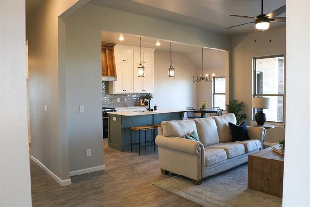 8545 Kayce Street, El Reno, OK 73036