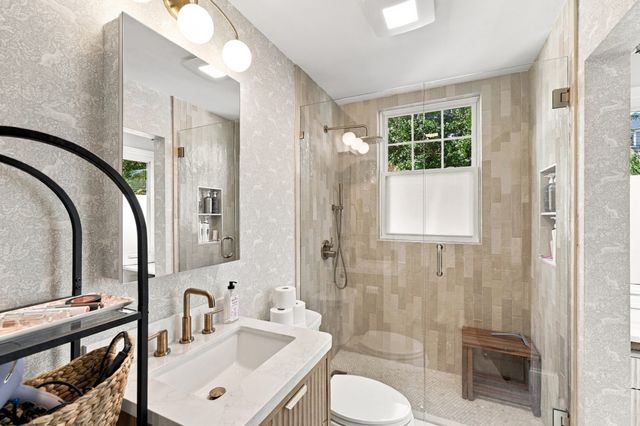8 Gardner St 2, Salem, MA 01970